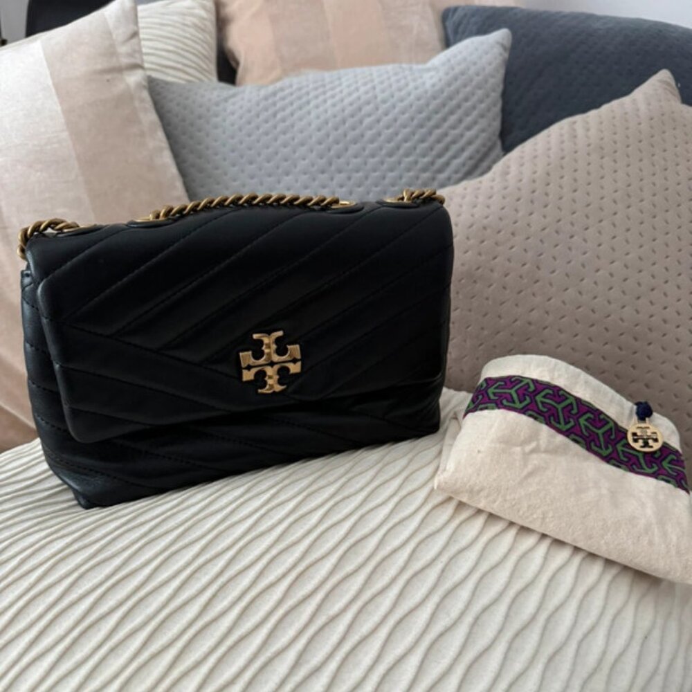 Tory Burch EUC Kira Convertible Shoulder Bag Chevron - black gold